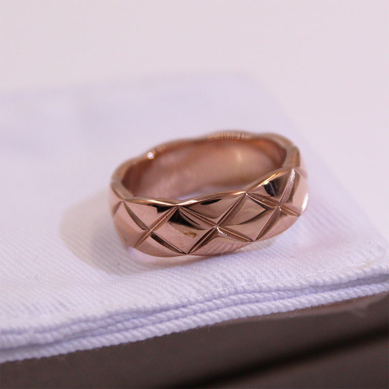 Coco Crush Ring in 18K Gold Metal Size One Size