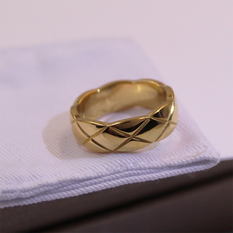 Coco Crush Ring in 18K Gold Metal Size One Size