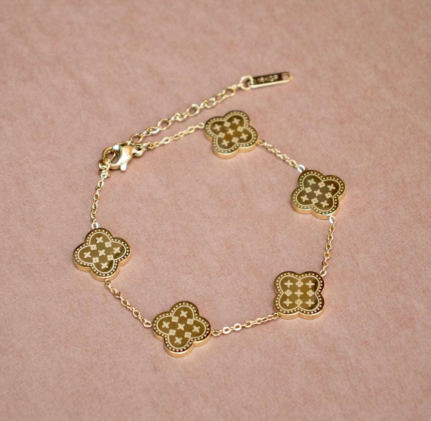 Four Leaf Printed Clover Bracelet| Delicate bracelet| Leaf Anti Tarnish Modern stainless steel Bracelet