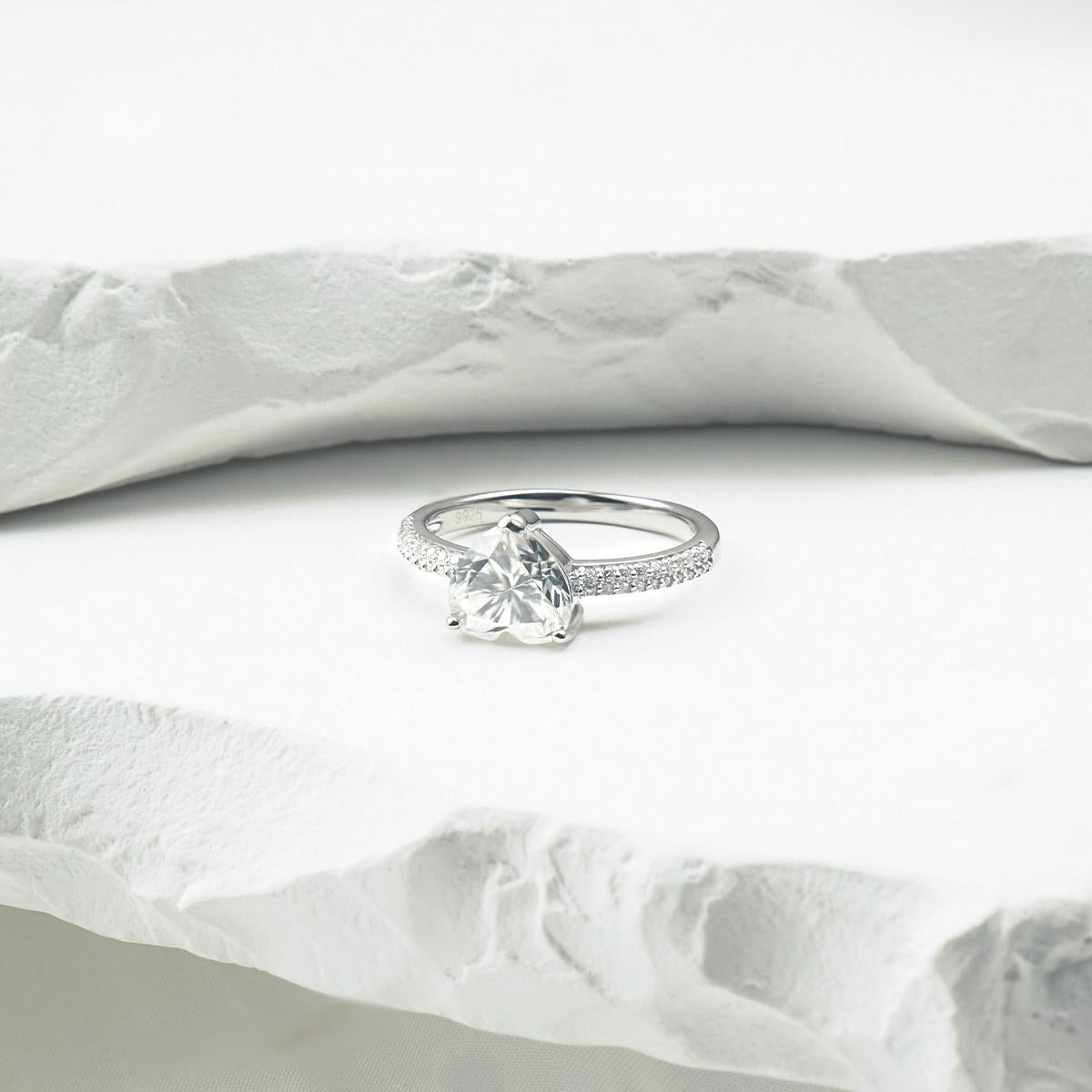 Heart Ring D Color VVS Synthetic Moissanite S925 Bling Ring Lady Women Perfect for Any Occasion & Everyday Wear Birthday Anniversary Engagement Wedding Gifts