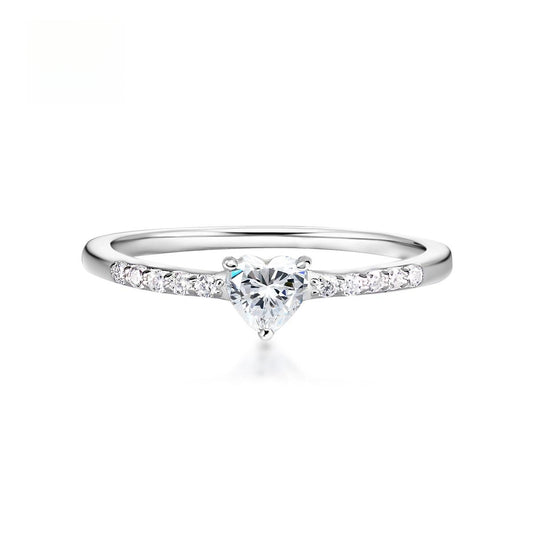 Chic Iced Out Heart Ring Band D Color VVS Synthetic Moissanite S925 Women Ring Perfect for Engagement Wedding Anniversary Valentine's Day Gifts