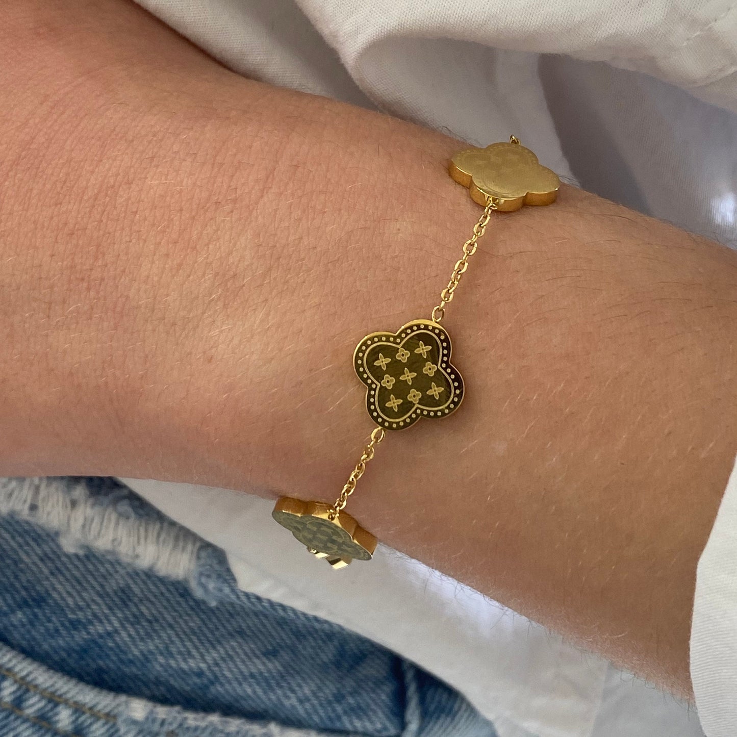 Four Leaf Printed Clover Bracelet| Delicate bracelet| Leaf Anti Tarnish Modern stainless steel Bracelet
